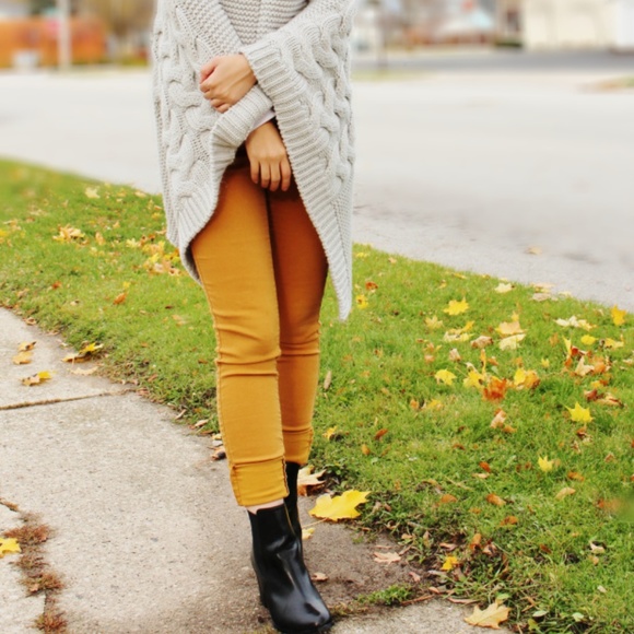 MUSTARD PANTS - Picture 1 of 2